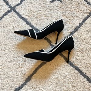 Like New White House Black Market Heels Size 11M Black